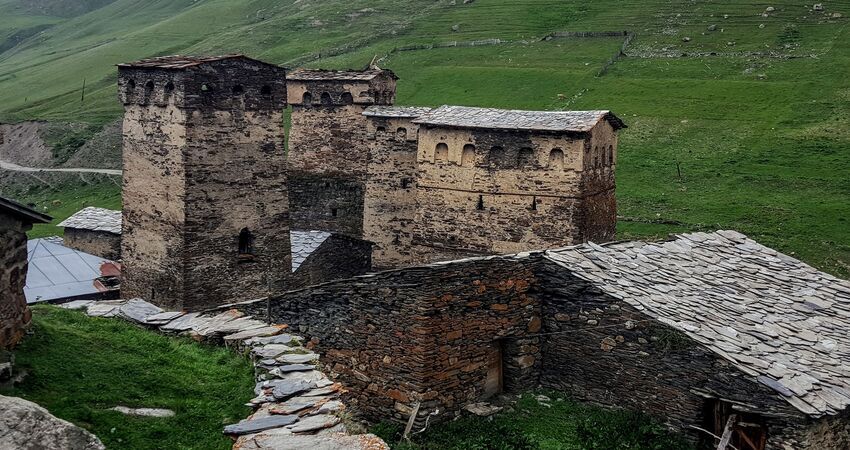 Kafkaslara Yolculuk / Svaneti - Mestia-Ushguli / Doğa,Kültür,Fotoğraf ve Treking Turu 