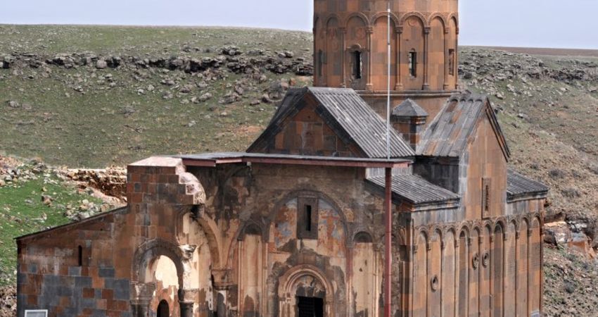 Karadeniz Batum Kars Erzurum Erzincan Sivas Turu