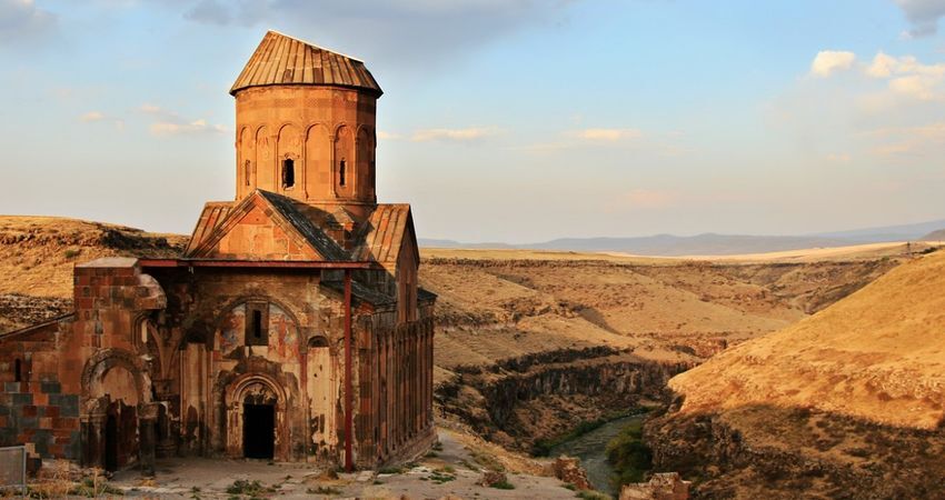 Karadeniz Batum Kars Erzurum Erzincan Sivas Turu