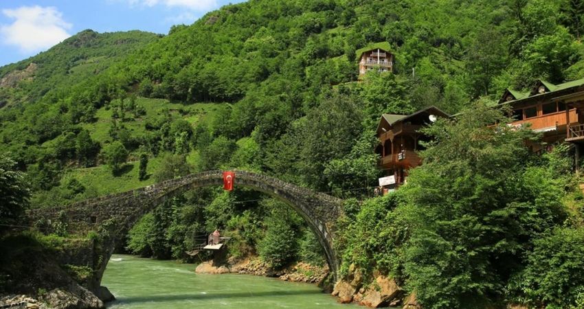 Karadeniz Batum Kars Erzurum Erzincan Sivas Turu