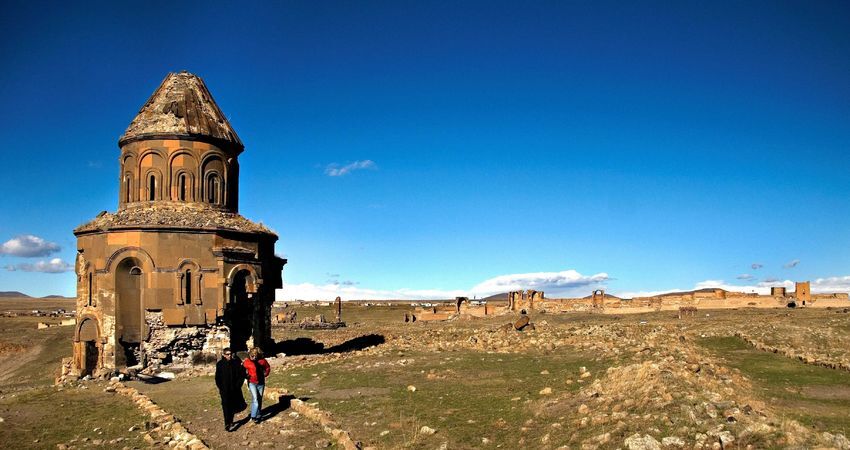 Karadeniz Batum Kars Erzurum Erzincan Sivas Turu