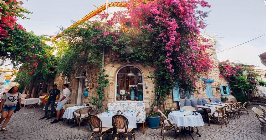 Alaçatı Çeşme Sığacık Şirince Efes Turu